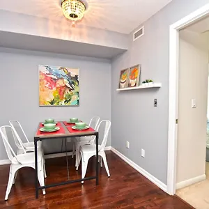  Apartment Downtown Condo, Free Parking & Amenities Canada